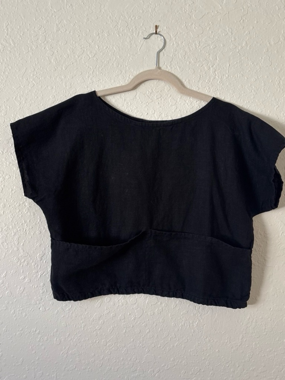 Frond Handmade 100% Linen Black Pocket Crop Top